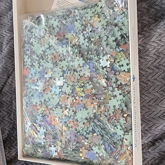 New Ravensbuger Puzzle - Picture 3 of 5